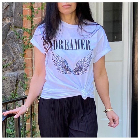 Chic Dreamer Graphic Tee - Picture 2 of 6